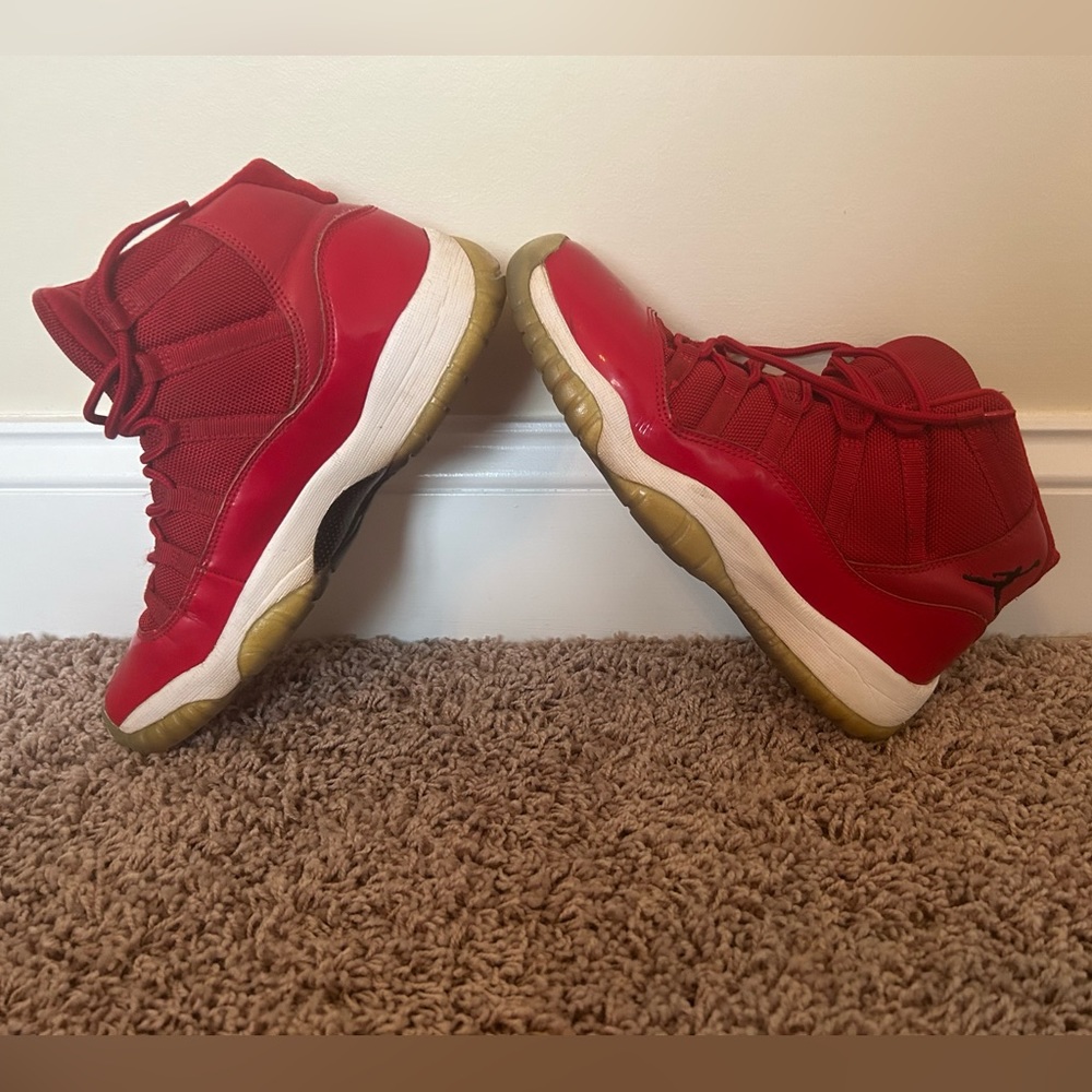 JORDAN 11 Retro “Win Like 96” Size 7